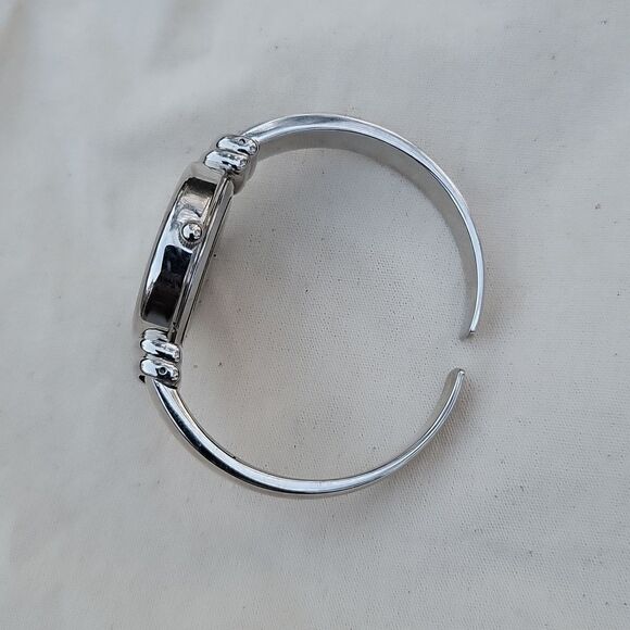 Ladies Persona Bracelet Cuff Silver Tone Quartz Watch - New - Picture 3 of 9